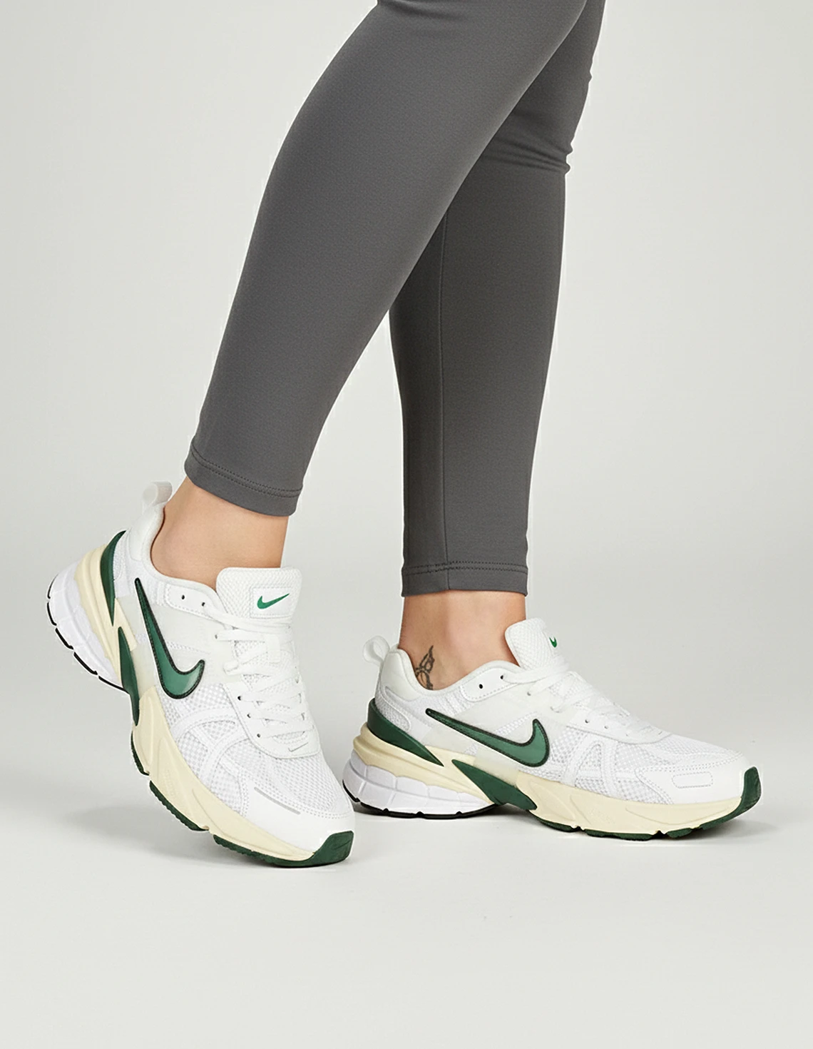 کتونی دویدن زنانه نایک Nike V2K Run W