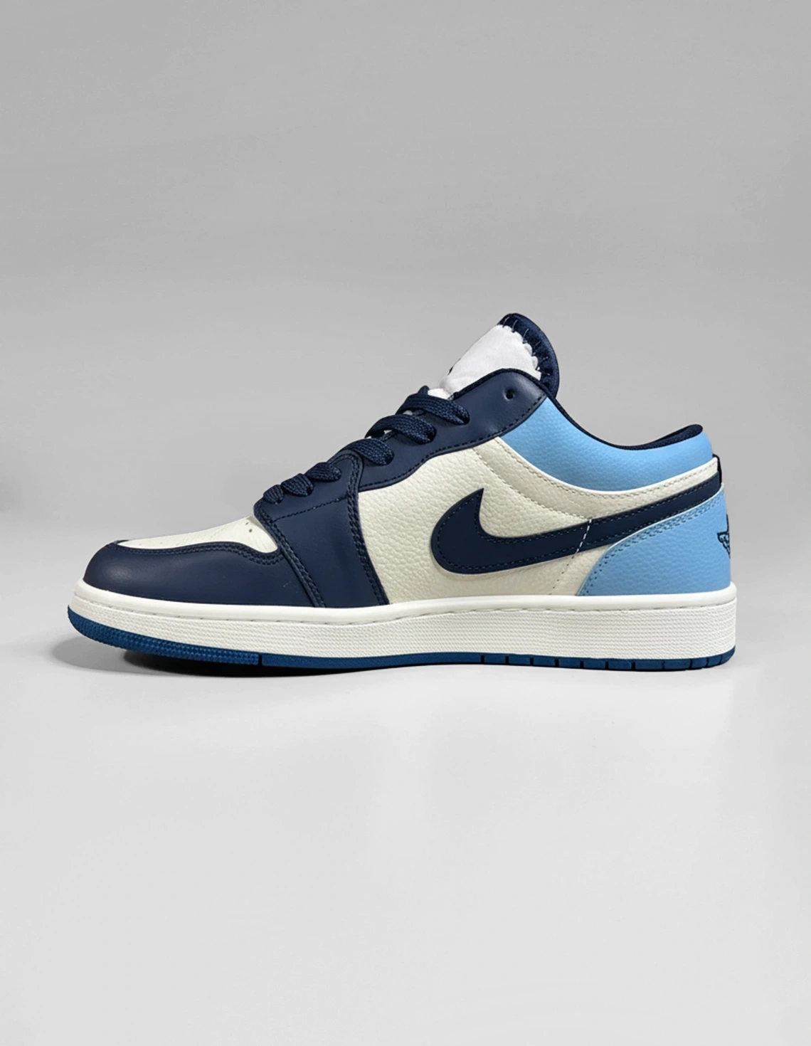 کتونی روزانه زنانه نایک Nike Air Jordan 1 Low LX W