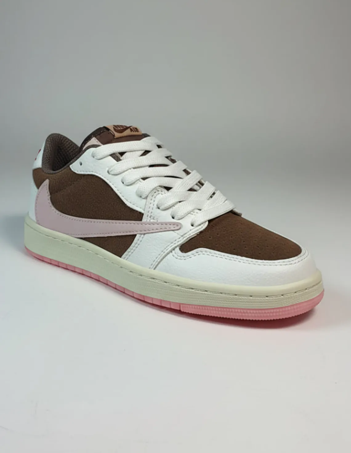 کتونی روزانه زنانه نایک Nike Jordan 1 Low Travis Scott W