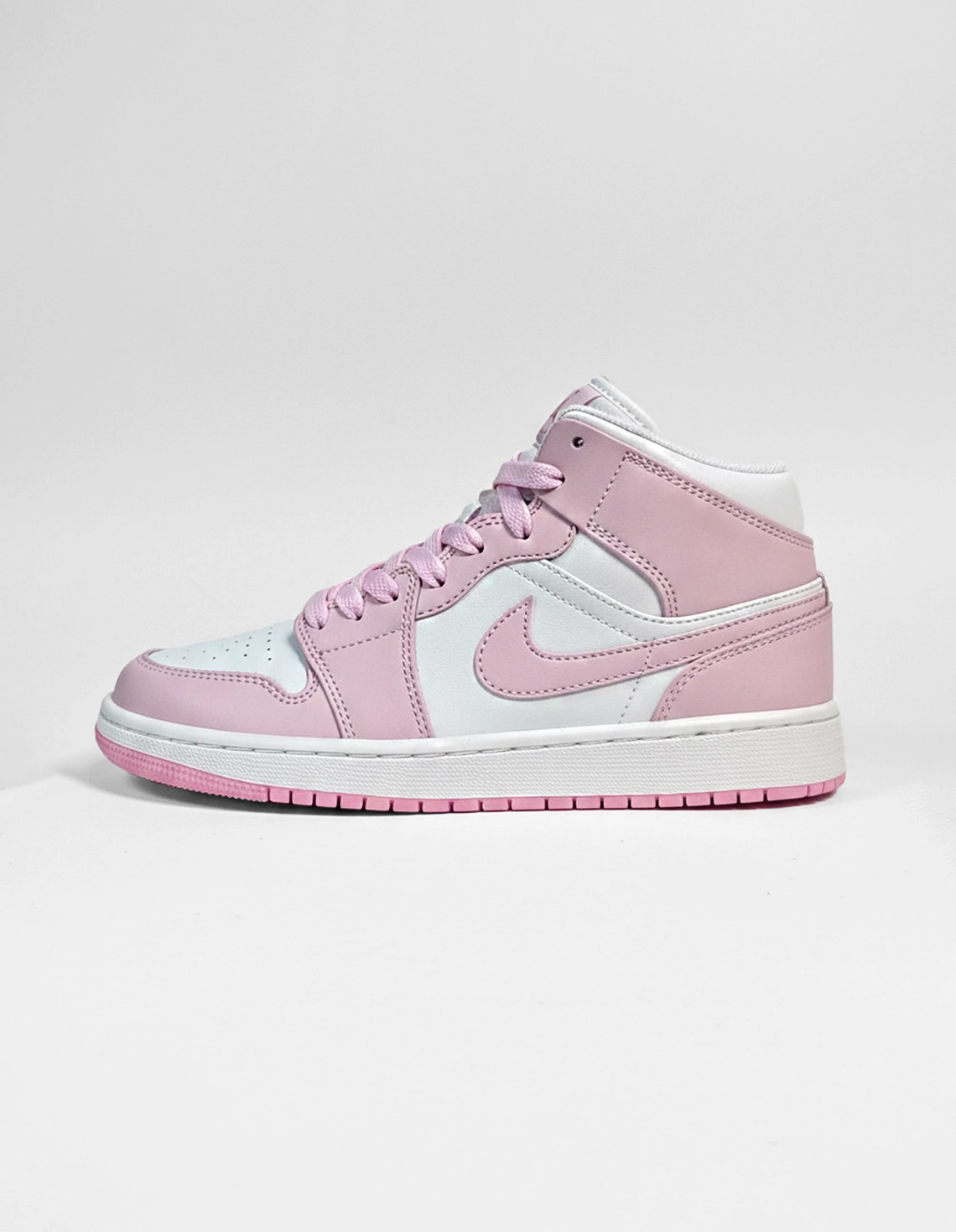 کتونی روزانه زنانه نایک Nike Air Jordan 1 Mid Shadow W