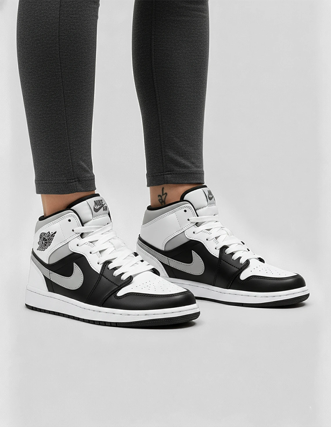 کتونی روزانه زنانه نایک Nike Air Jordan 1 Mid Dark W