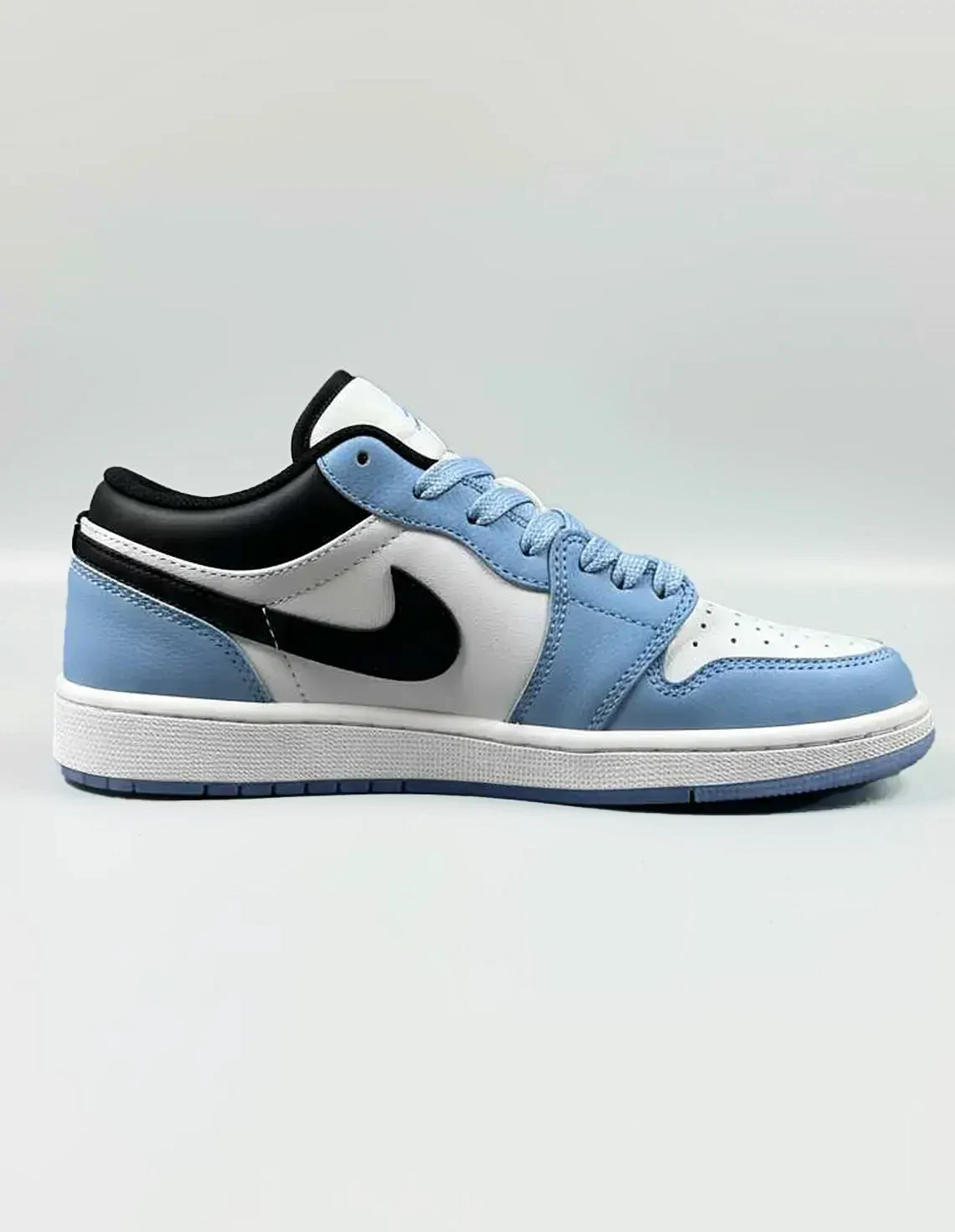 کتونی روزانه زنانه نایک Nike Air Jordan 1 Low LX W