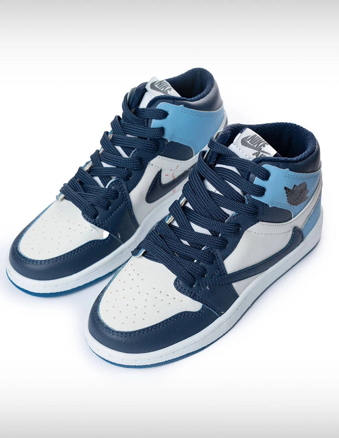 کتونی روزانه زنانه نایک Nike Jordan Travis Scott 1 Mid W