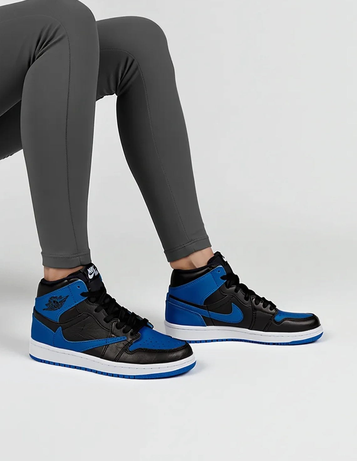 کتونی روزانه زنانه نایک Nike Jordan Travis Scott 1 Mid W