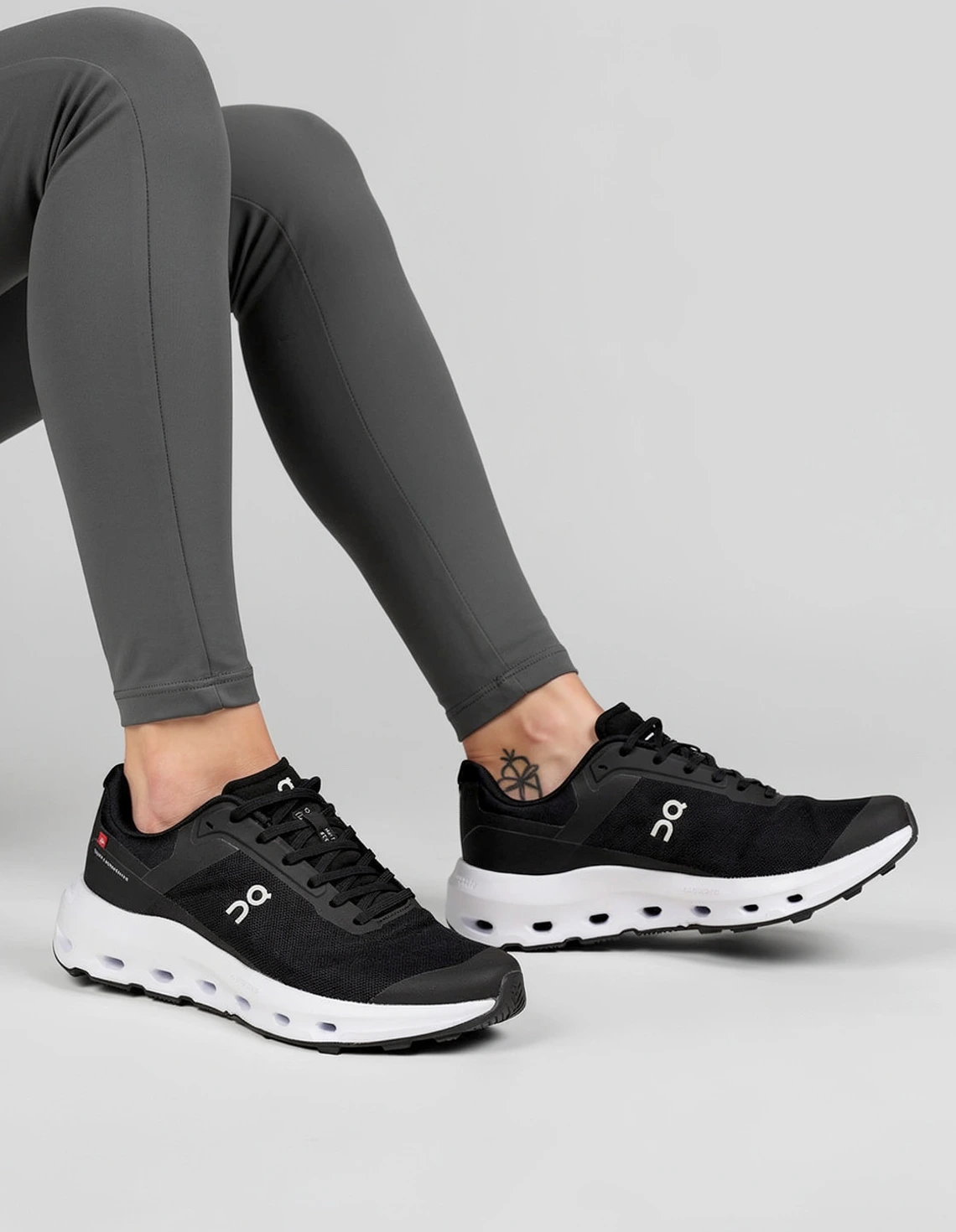 کتونی دویدن Unisex آن رانینگ On Running Horizon U