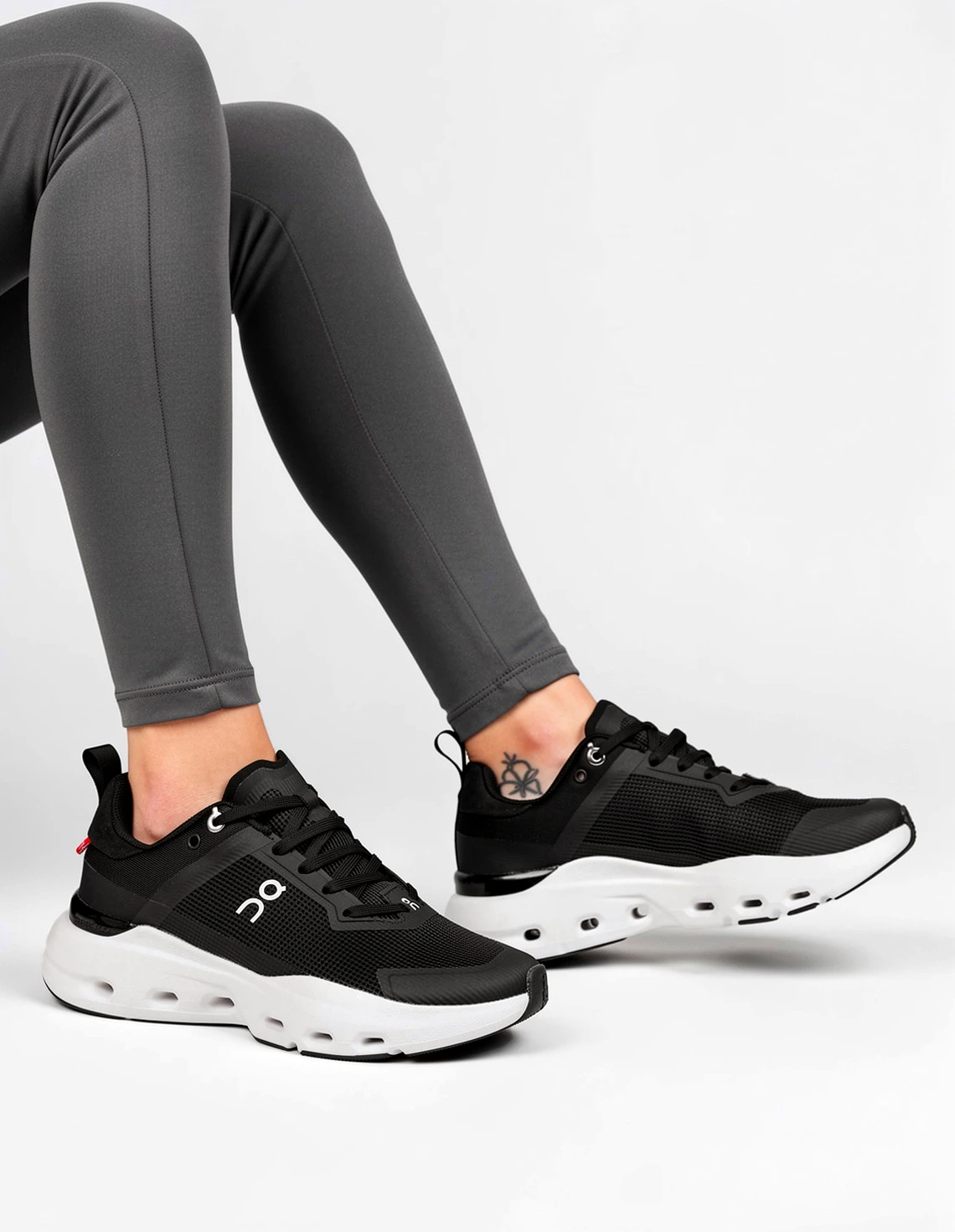 کتونی دویدن Unisex آن رانینگ Cloud Peak U
