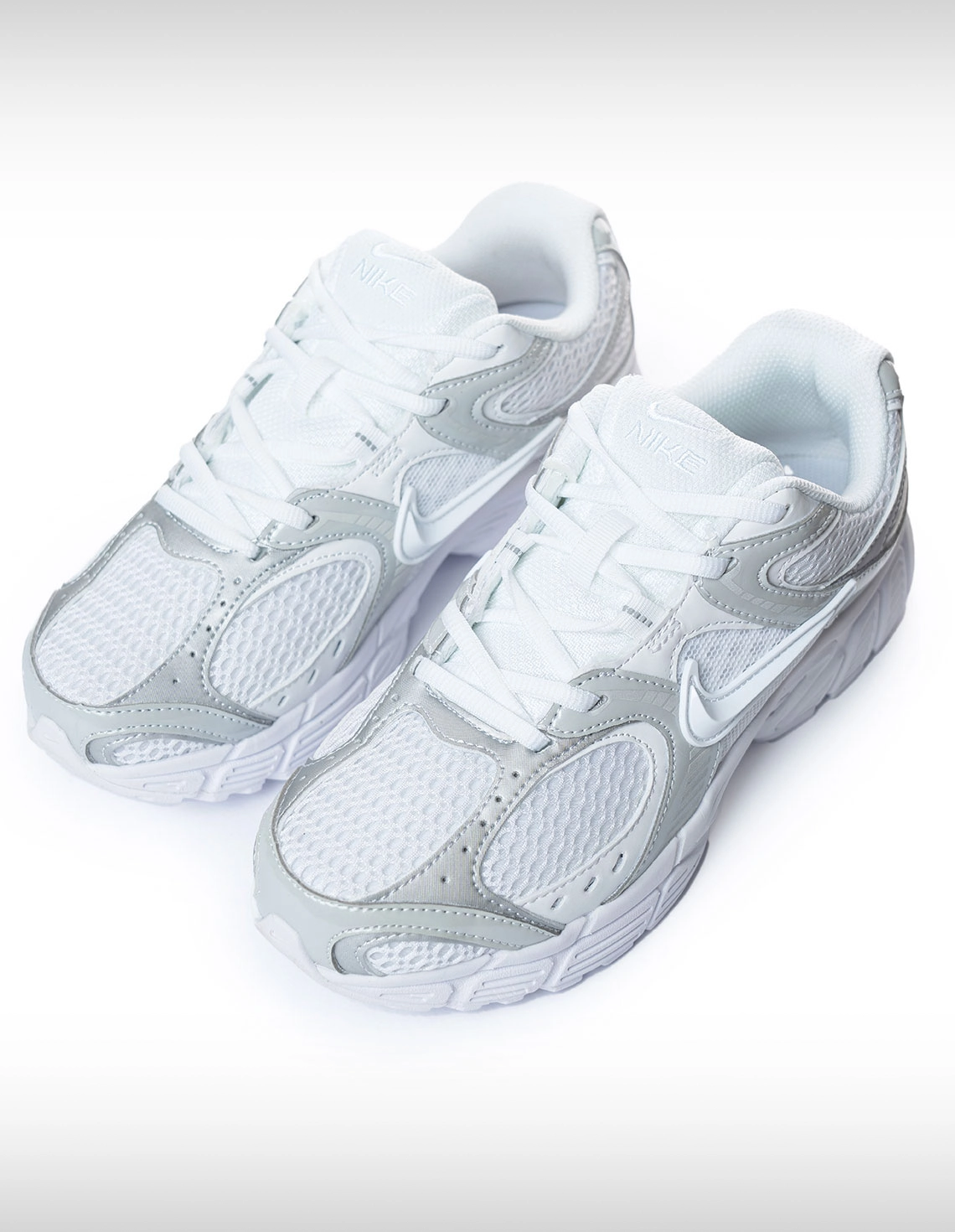کتونی روزانه Unisex نایک Nike Nike V5 RNR U