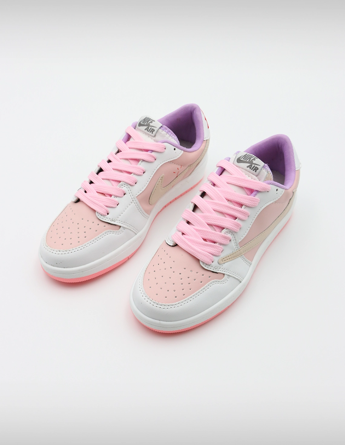 کتونی روزانه زنانه نایک Nike Jordan 1 Low Travis Scott W