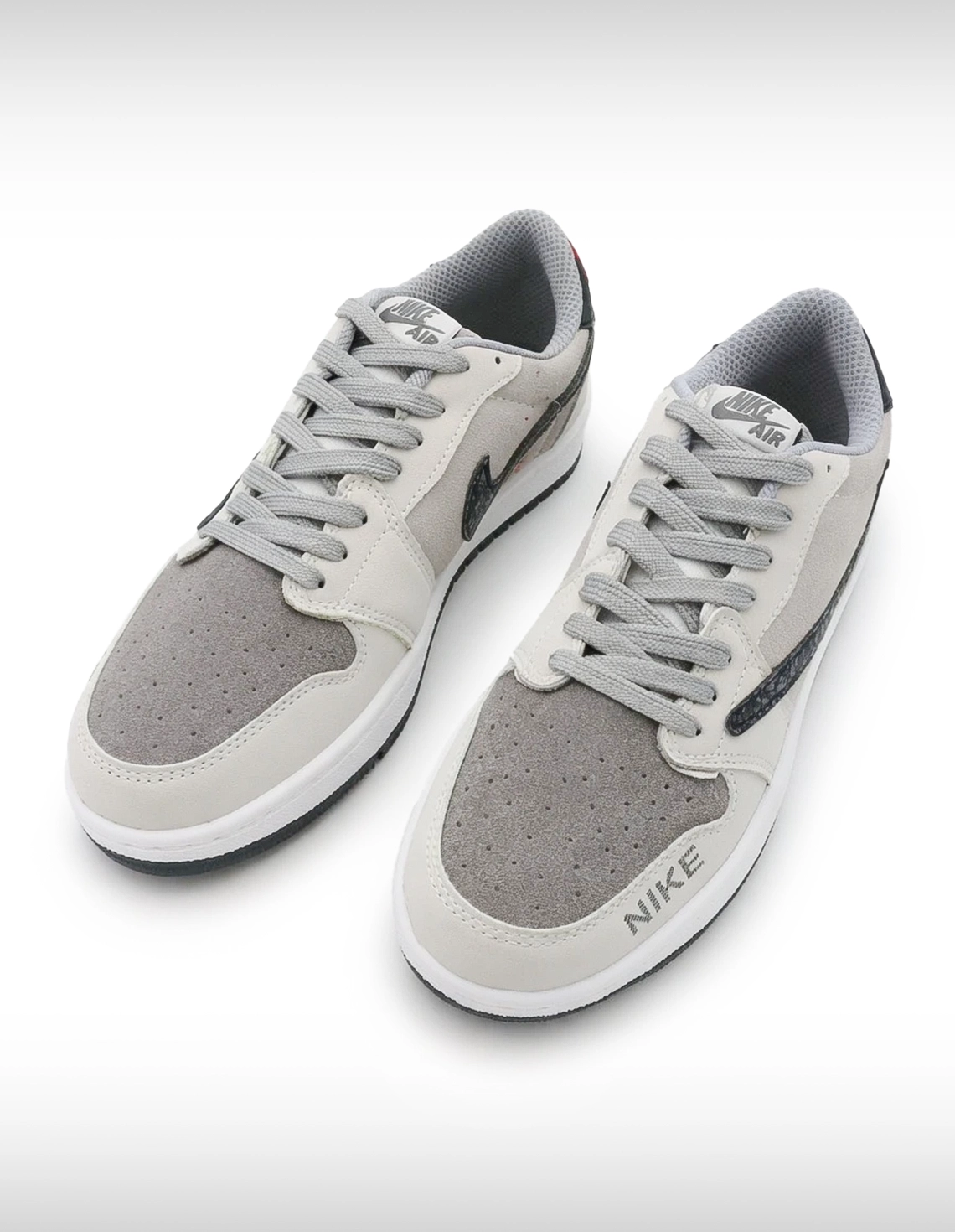 کتونی روزانه مردانه نایک Nike Jordan 1 Low Travis Scott M